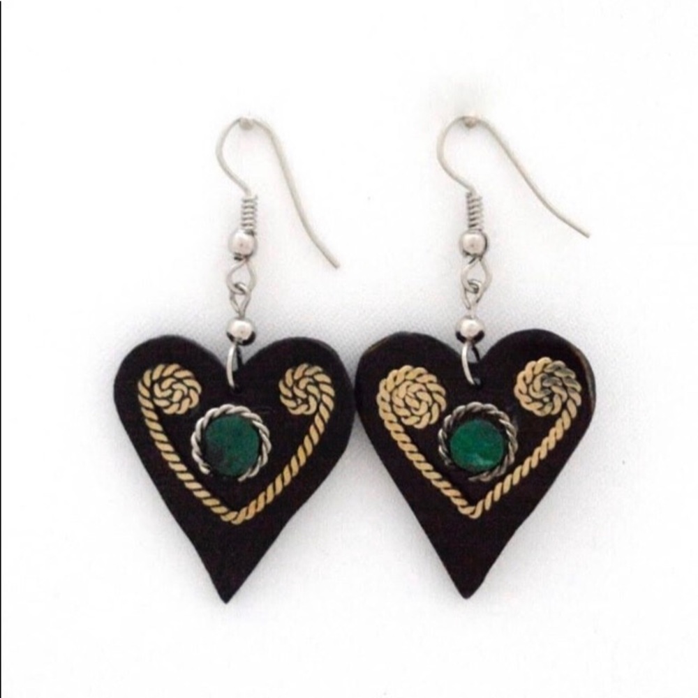 Heart Design Earing (Free With Purchase)